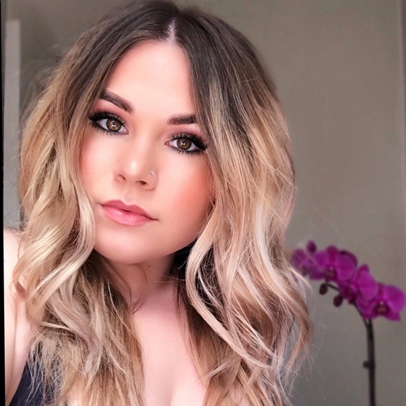 Meet your Posher, Meg - Picture 2 of 2